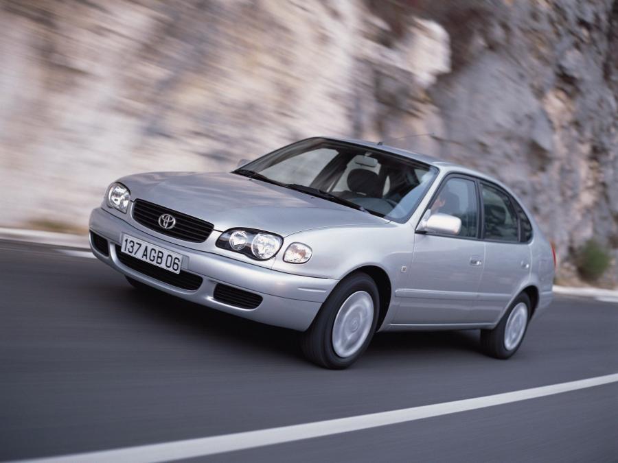  Toyota Corolla 5-Door 1999 года  (фото 3 из 6)